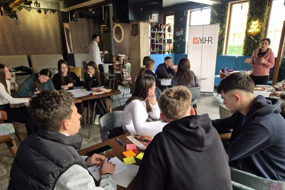 Mladi iz Plava razgovarali o problemima u zajednici: Otvorili pitanja nasilja, mentalnog zdravlja i sadržaja za mlade