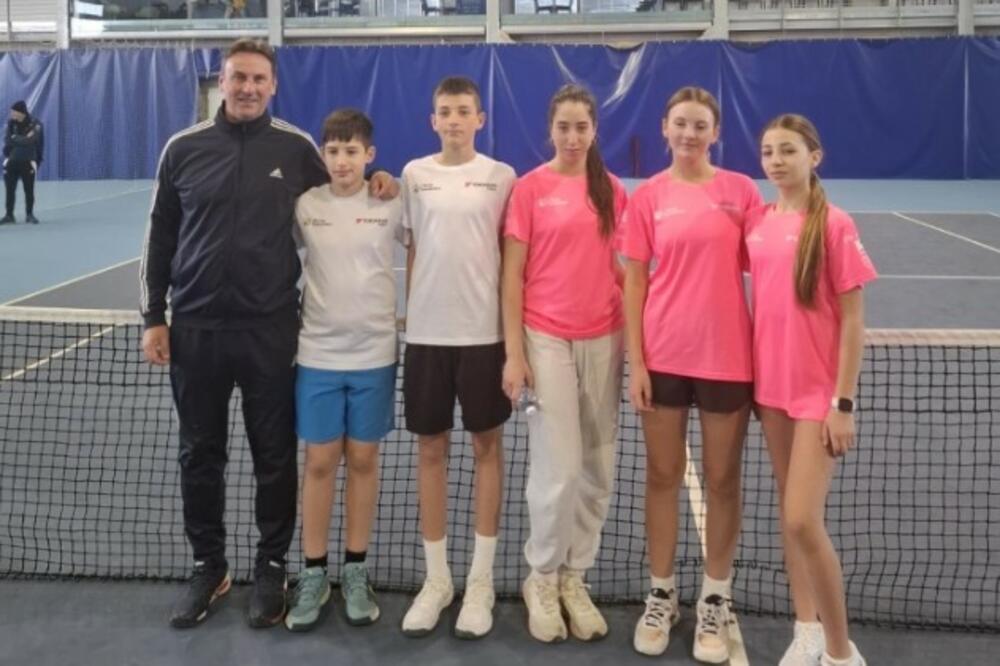 Mladi teniseri Crne Gore na prestižnom kampu u Torinu, susreli se i sa Sonegom