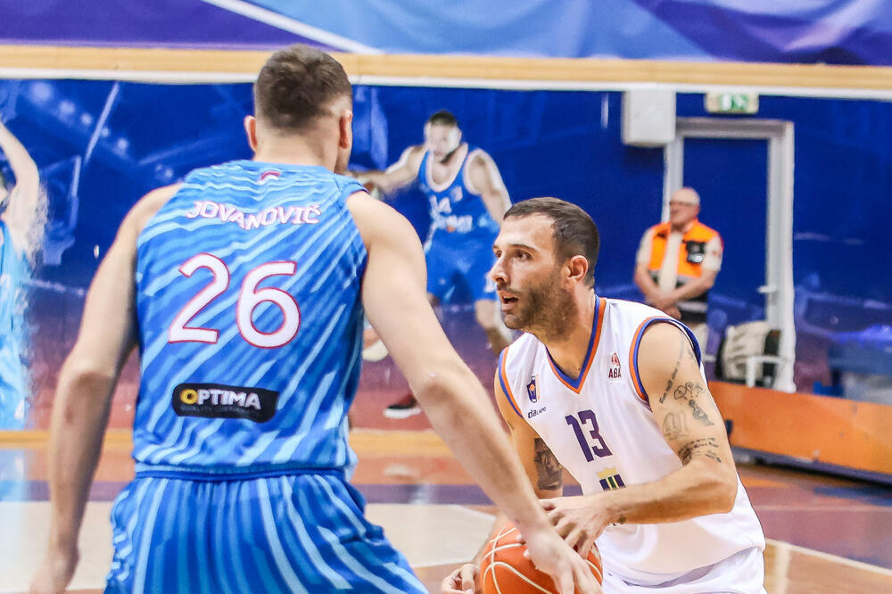 Mornar gostuje Zlatiboru: "Ne idemo sa bijelom zastavom, idemo da se nadigravamo"