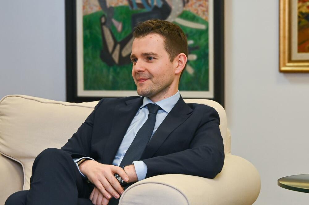 Mucunski: Ako je EU iskreno za proširenje, neće na region primijeniti negativne ekonomske mjere