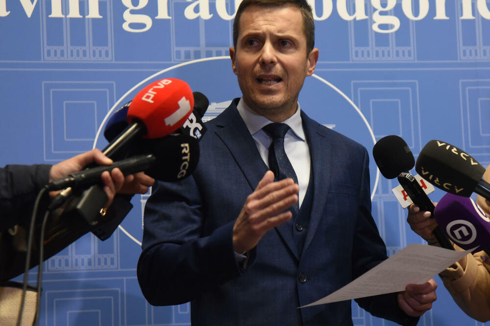 Mujović: Država mora pokazati odlučnost nakon vandalizma u Botunu