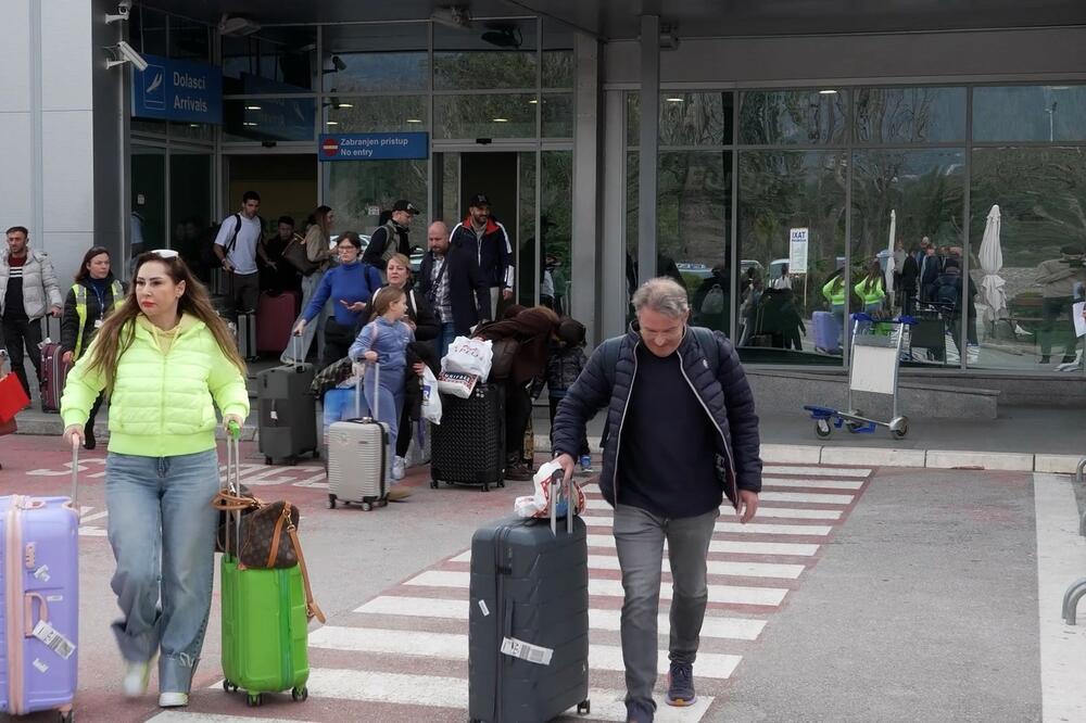 MVP poziva crnogorske državljane zainteresovane za evakuaciju da se jave ambasadama i konzulatima