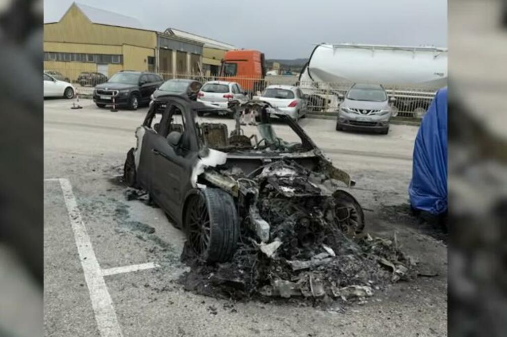 Na carinskom terminalu u Nikšiću izgorio luksuzni auto, vlasnik tvrdi da je policiji i sam postao osumnjičen