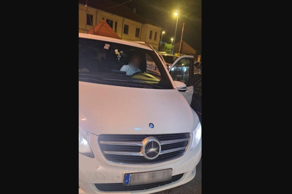 Na graničnim prelazima oduzeti marihuana i vozilo sa potjernice: Državljanin Srbije uhapšen...