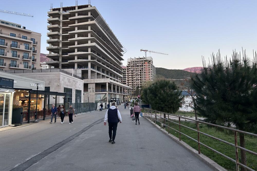 Na hotelu sada mogu još tri sprata: Ministarstvo urbanizma u roku od 10 dana donijelo dva potpuno različita rješenja