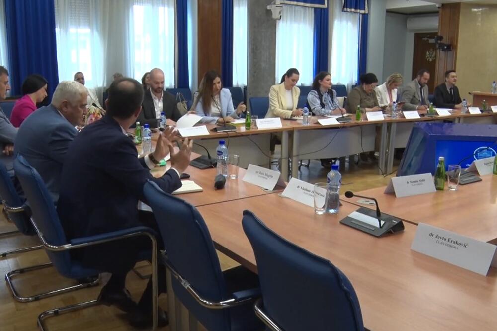 Jedni u klin, drugi u ploču o OKU: Predložena obračunska vrijednost koeficijenta nije prihvatljiva poslodavcima