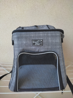 Na prodaju transporter -ranac za pse i macke