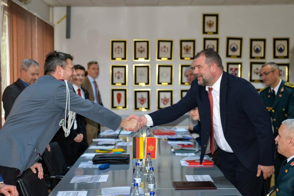 Najavljena snažnija odbrambena saradnja Crne Gore i Njemačke