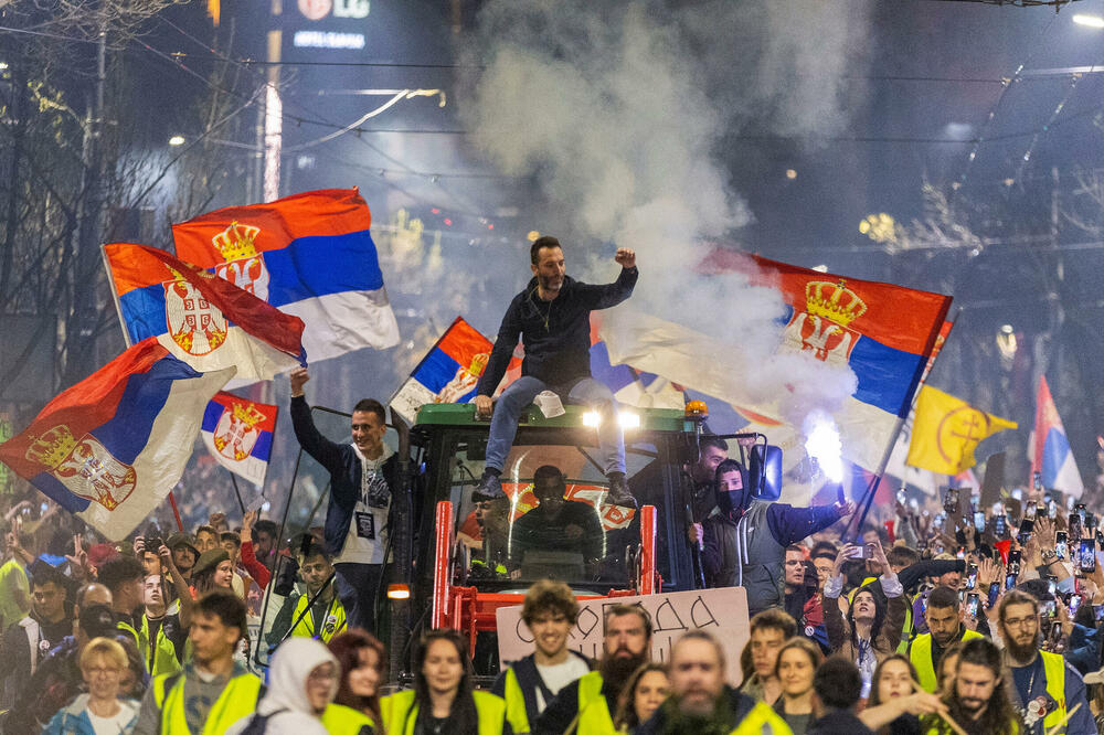 Nakon protesta u Beogradu, Srbija i Rusija zvučne topove testirale na psima