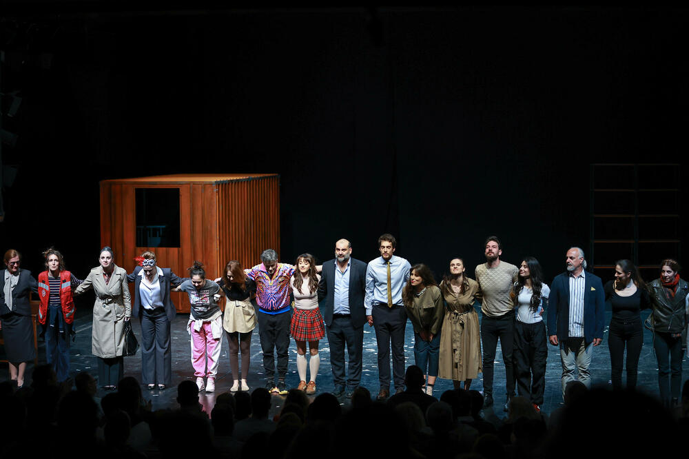 &ldquo;Naličje&rdquo; prikazuje zajedničke priče i iskustva