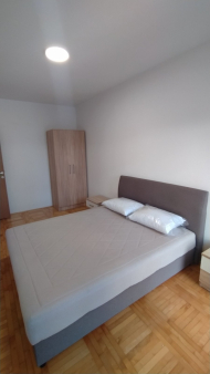 Namjestaj+Tehnika+Ostalo za Dvosoban Stan u kompletu (hitno)