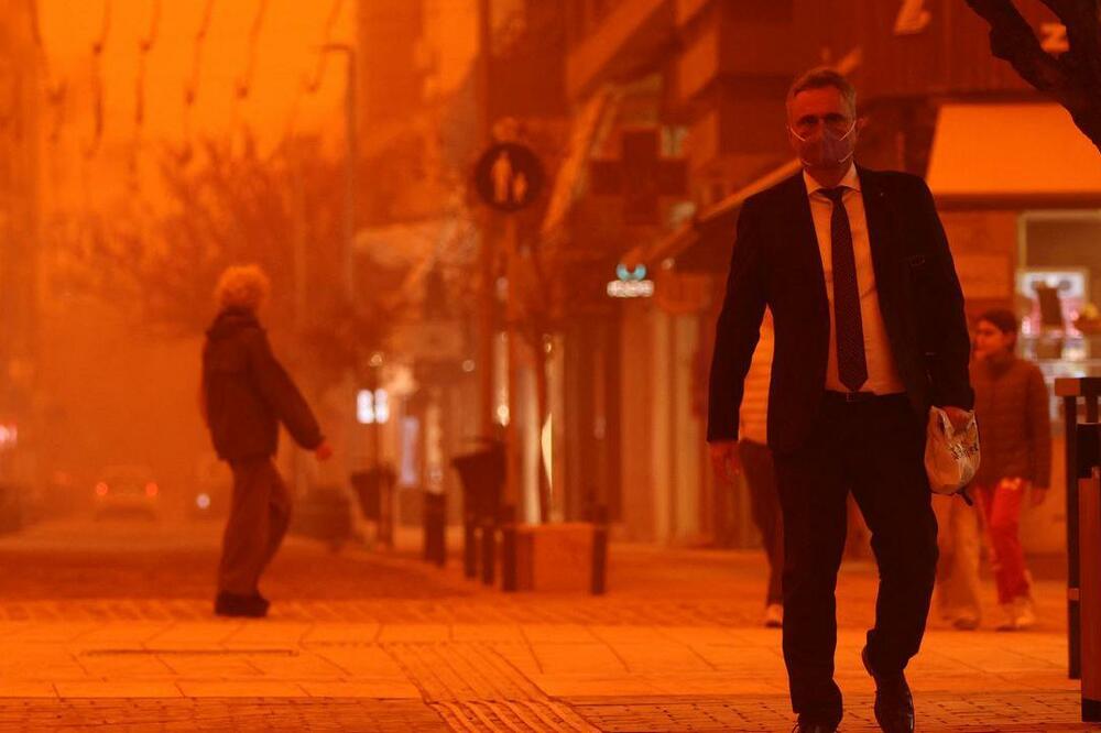 'Narandžasti' Krit: Saharska prašina obavila mediteransko ostrvo