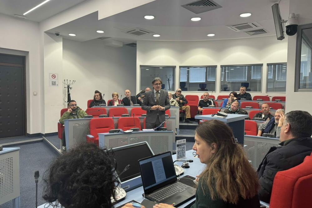 Ne treba nam nova, i ove dovoljno truju: Mještani bjelopoljskih naselja protiv izgradnje velikih pogona za tov piladi