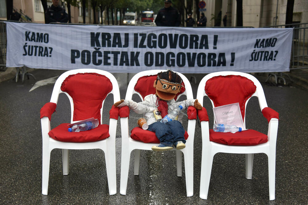 Nekadašnjim štrajkbreherima tu nije mjesto: Osvrt na studentski pokret 2024-2025.