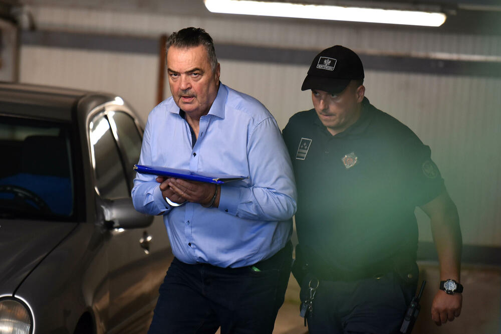 Nema krivičnog djela, ali bilo je štete po ACG: Knežević i direktori banke oslobođeni krivice u predmetu "Aerodromi"