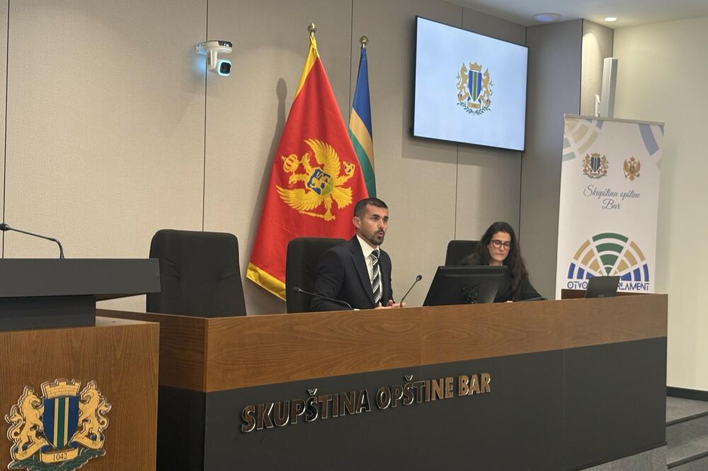 Nenezić sazvao hitnu sjednicu SO Bar o Zakonu o slobodnim zonama