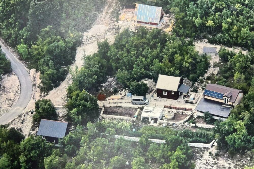 Nenezić: U selu u Kotoru izgrađeno na stotine nelegalnih objekata, u ozbiljnoj zemlji policija bi već bila u Krivošijama