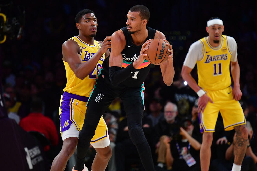 Nestvarno poluvrijeme Vembanjame, San Antonio savladao Lejkerse