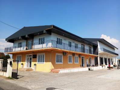 Newly built functional and multipurpose exhibition space of 230m2 and warehouse space of about 470m2