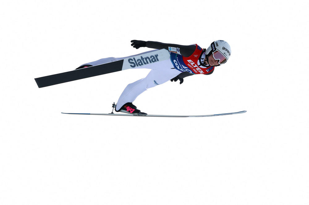 Nika Prevc pobjednica prvog ženskog takmičenja u ski letovima u istoriji Planice