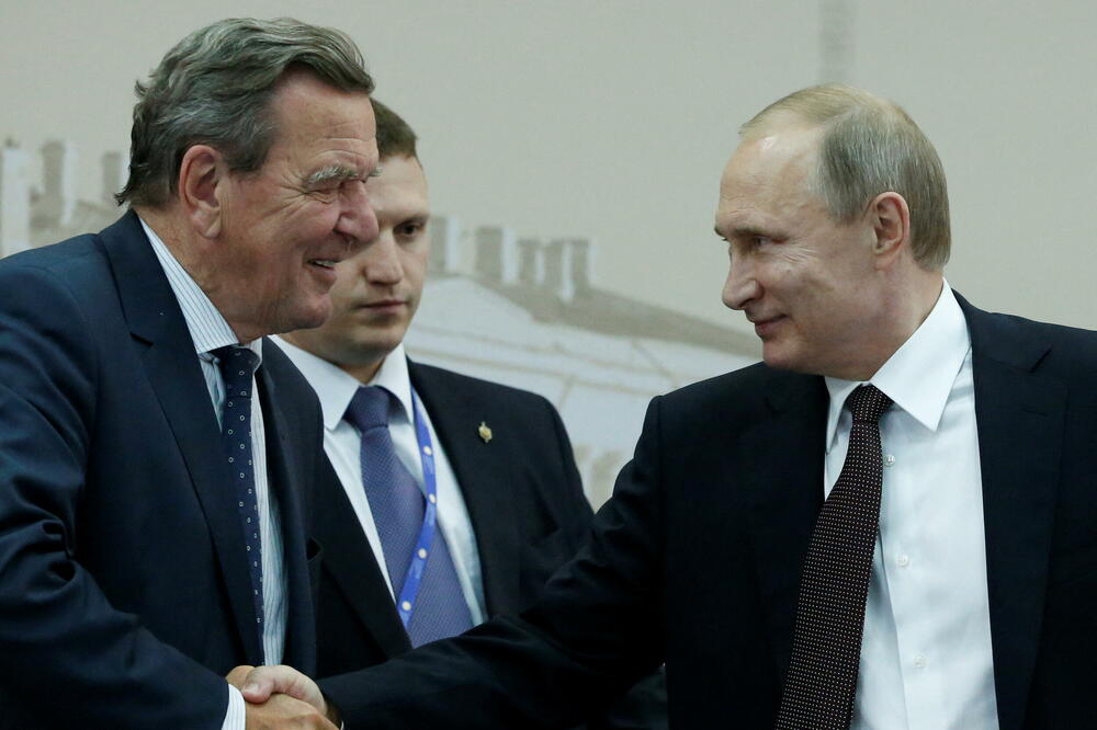 Njemačka skeptična prema Putinovom predlogu da Šreder ima ulogu u mirovnim pregovorima o Ukrajini