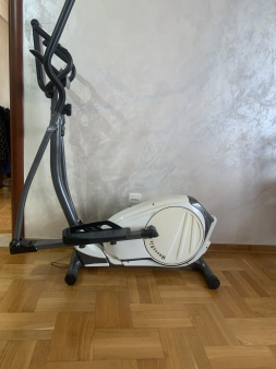 Nordijsko skijanje HOUSEFIT (malo korisceno)