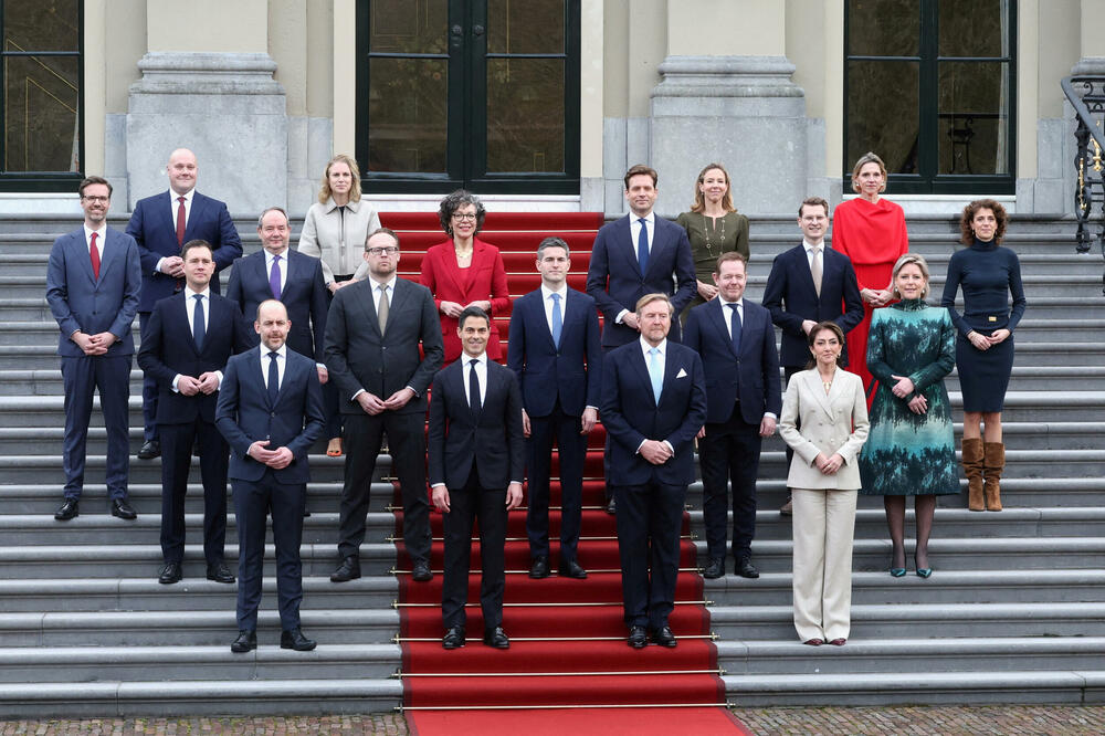 Nova vlada Holandije, predvođena najmlađim premijerom, stupila na dužnost