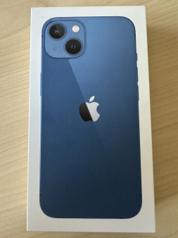 Novi iPhone 13 128 GB blue