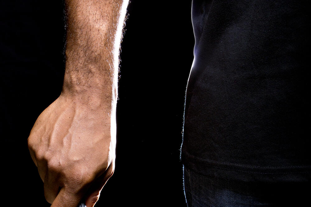 Nož pod grlo i ponuda da vozi kokain: Zelenašenje u Crnoj Gori (27)