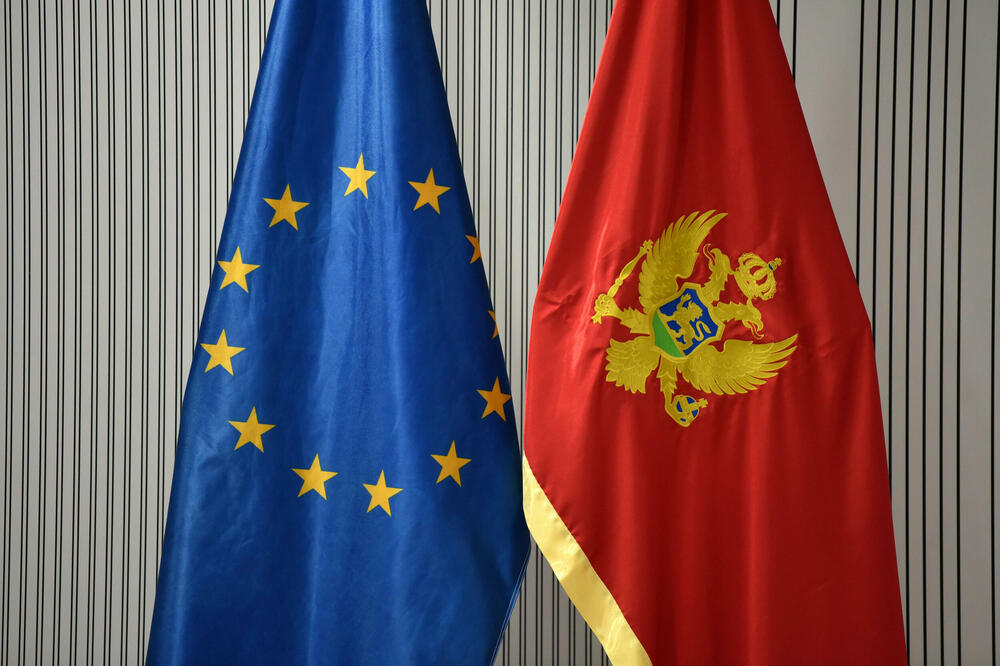 Obilježavanje dvadesetogodišnjice nezavisnosti Crne Gore: Ceremonija za zvanice, trodnevni program za građane