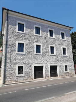 Objekti i plac, Kamenari, Herceg Novi, Prodaja