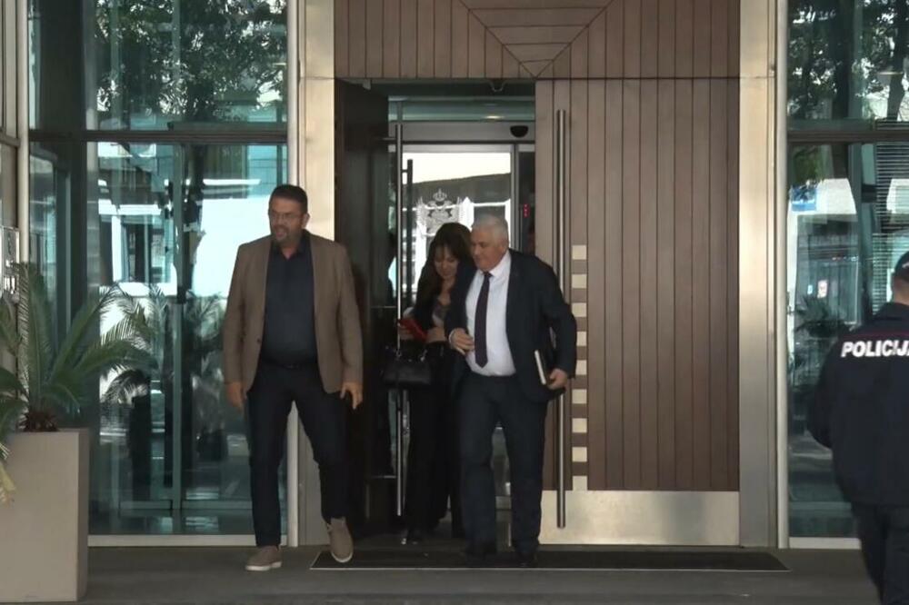 OKU produžen za mjesec: Sindikati i poslodavci ni na novom sastanku sa Spajićem nisu postigli dogovor