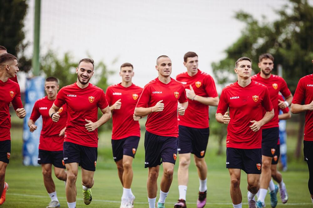Omladinci stigli u Bukurešt i odradili prvi trening