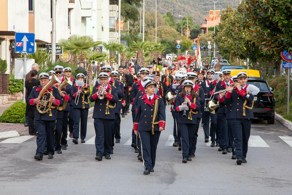 Opština Tivat za fešte daje 124.500 eura