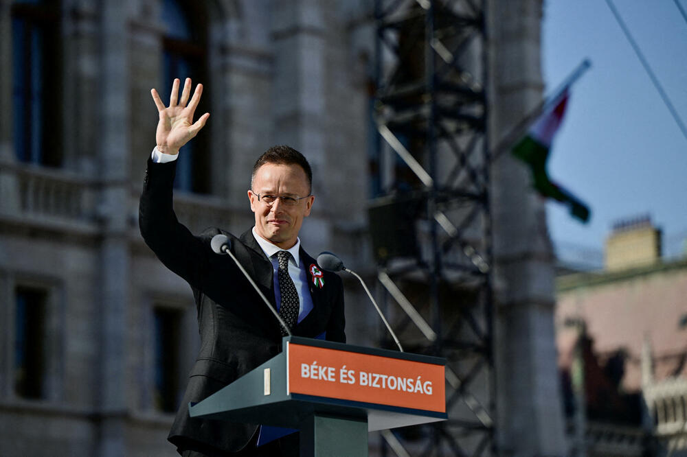 Orban naredio istragu o navodnom prisluškivanju ministra zbog veza s Rusijom