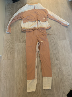Original Nike trenerka S kao novo