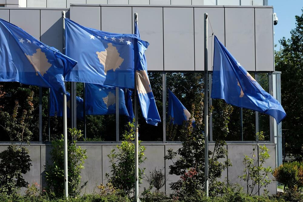 Osmani: Tramp spriječio napad Srbije na Kosovo, Grenel: Sram vas bilo što izvrćete riječi predsjednika
