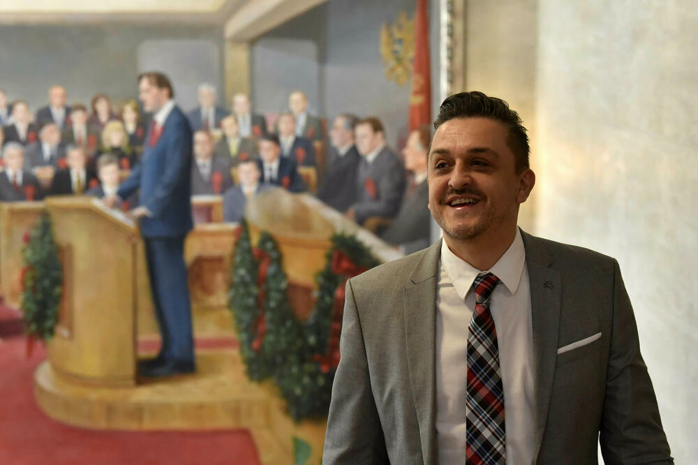 Pare od aerodroma pod kontrolom države: Ministarstvo analiziralo varijante za raspodjelu prihoda od budućih koncesija