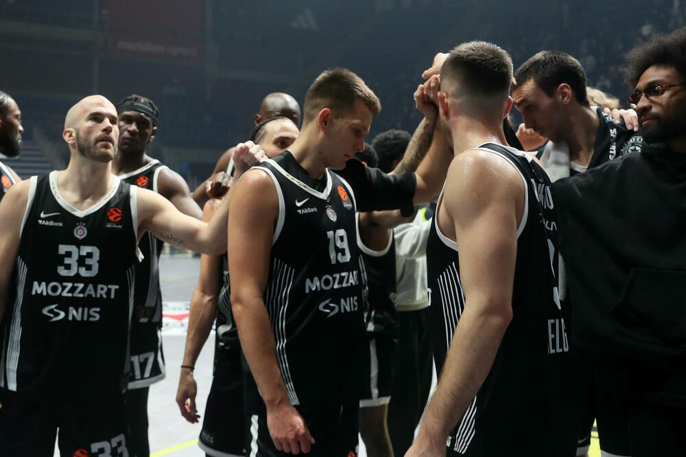 Partizan u seriji, težak poraz Virtusa od Hapoela