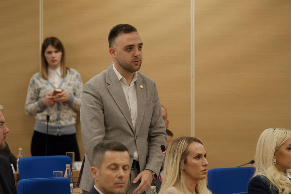 Paunović: DPS bio prinuđen da povuče Predlog odluke o izmjeni Odluke o osnivanju RTV Podgorica