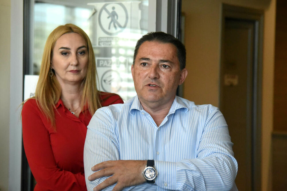 Perović može u Agenciju, ali kao stranka