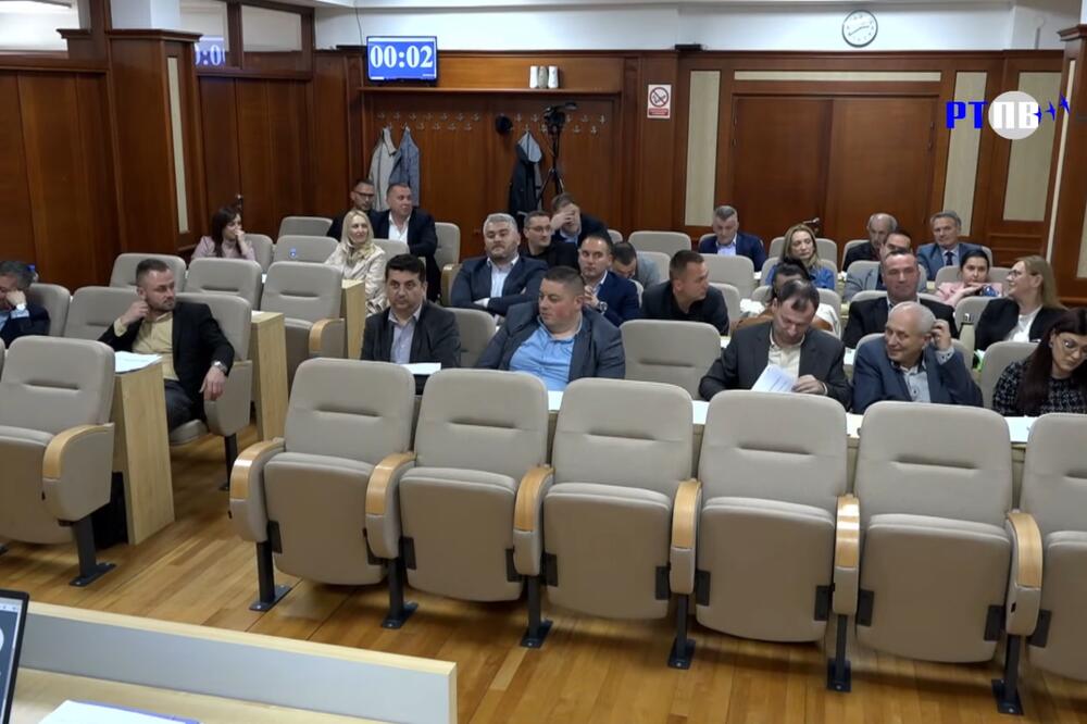 PES bez jasnog odgovora o daljem napuštanju funkcija u Pljevljima, ali poručuje: Ništa od dogovora da ostanemo vlast