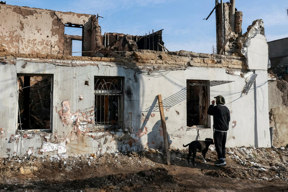 Peskov: Napadi u Ukrajini se nastavljaju dok Zelenski ne donese potrebne odluke