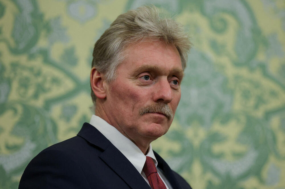 Peskov: Rusija ostaje u kontaktu sa SAD-om u vezi s mogućim rješavanjem ukrajinskog pitanja