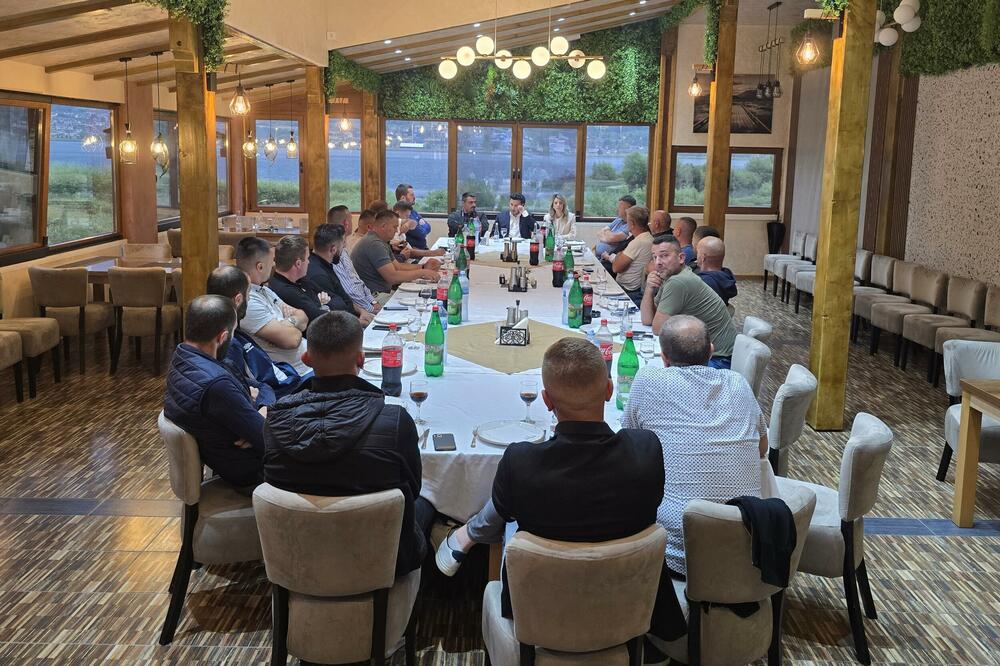Plavska URA podržala Abazovića za predsjednika partije: Politika URE miri Crnu Goru i naše društvo gura naprijed