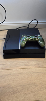 Play Station 4