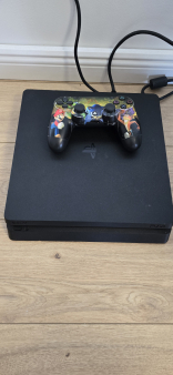 Play Station 4 slim 1tb