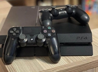 Playstation 4 (PS4) 1.5TB