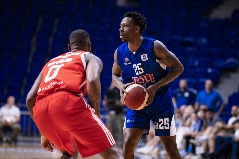 Pogledajte kako je Mekinli Rajt lansirao Budućnost u finale ABA lige