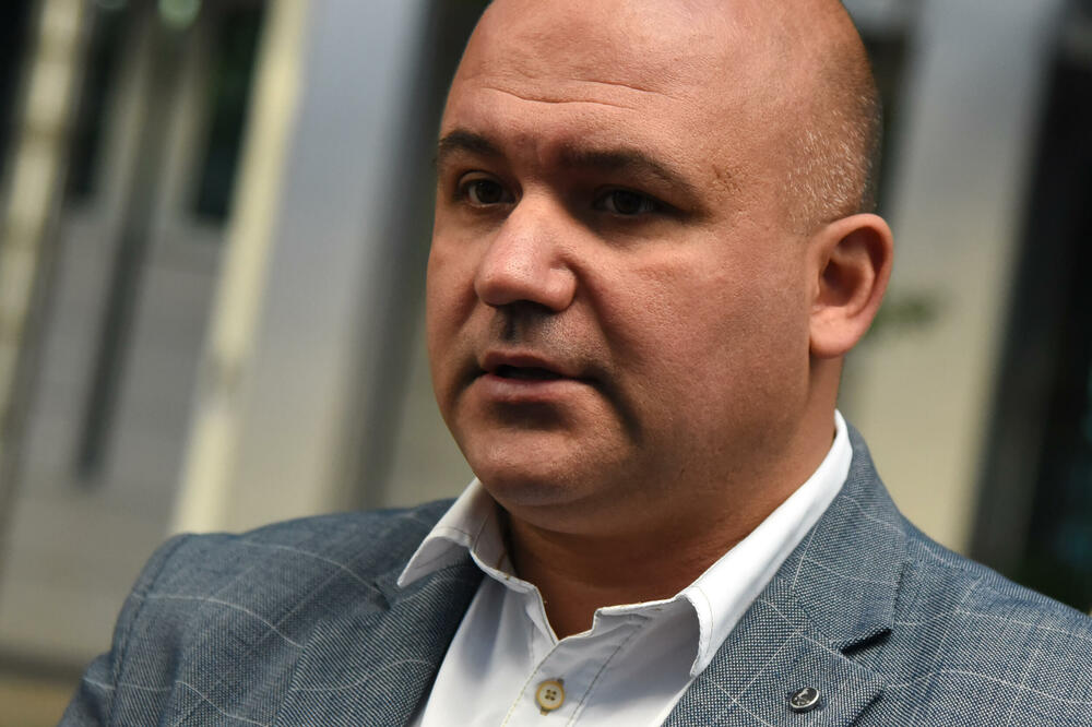 Pokrenut prekršajni postupak protiv Vraneša zbog vrijeđanja Tadić Mijović